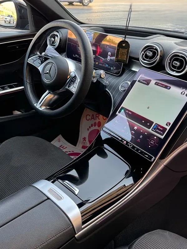 Car image 2