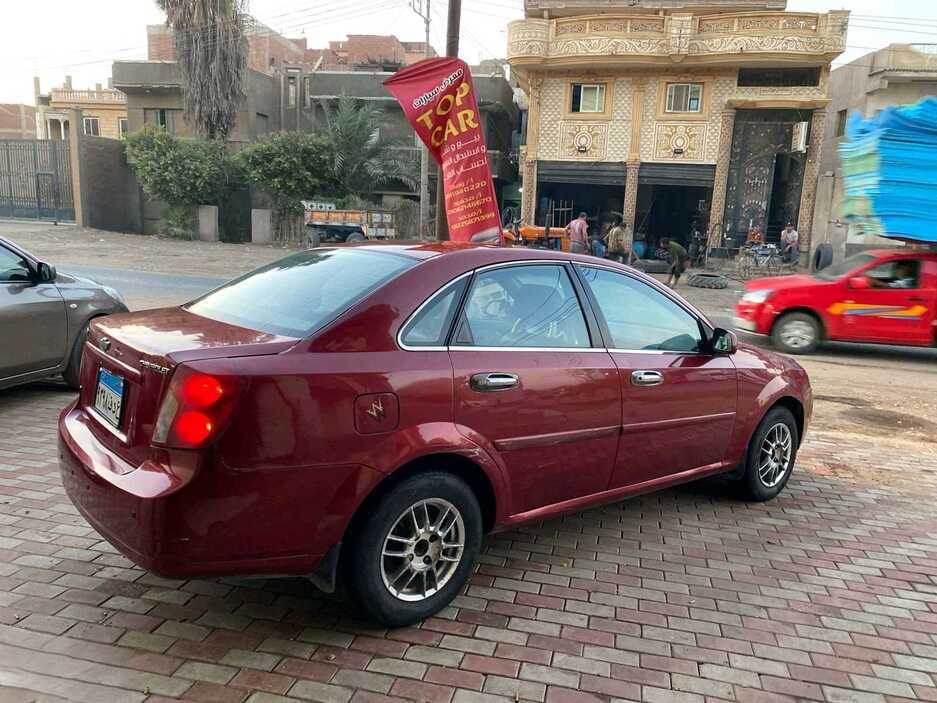 Car image 2