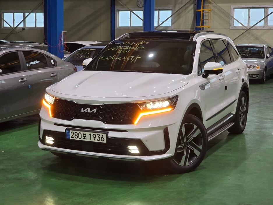 Car image 2